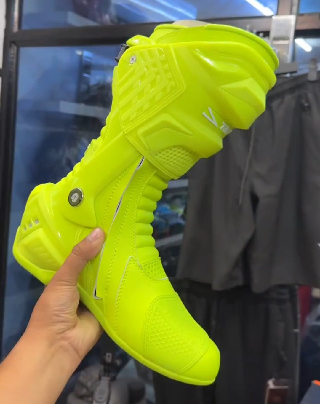 XOne Tiger Neon Boot